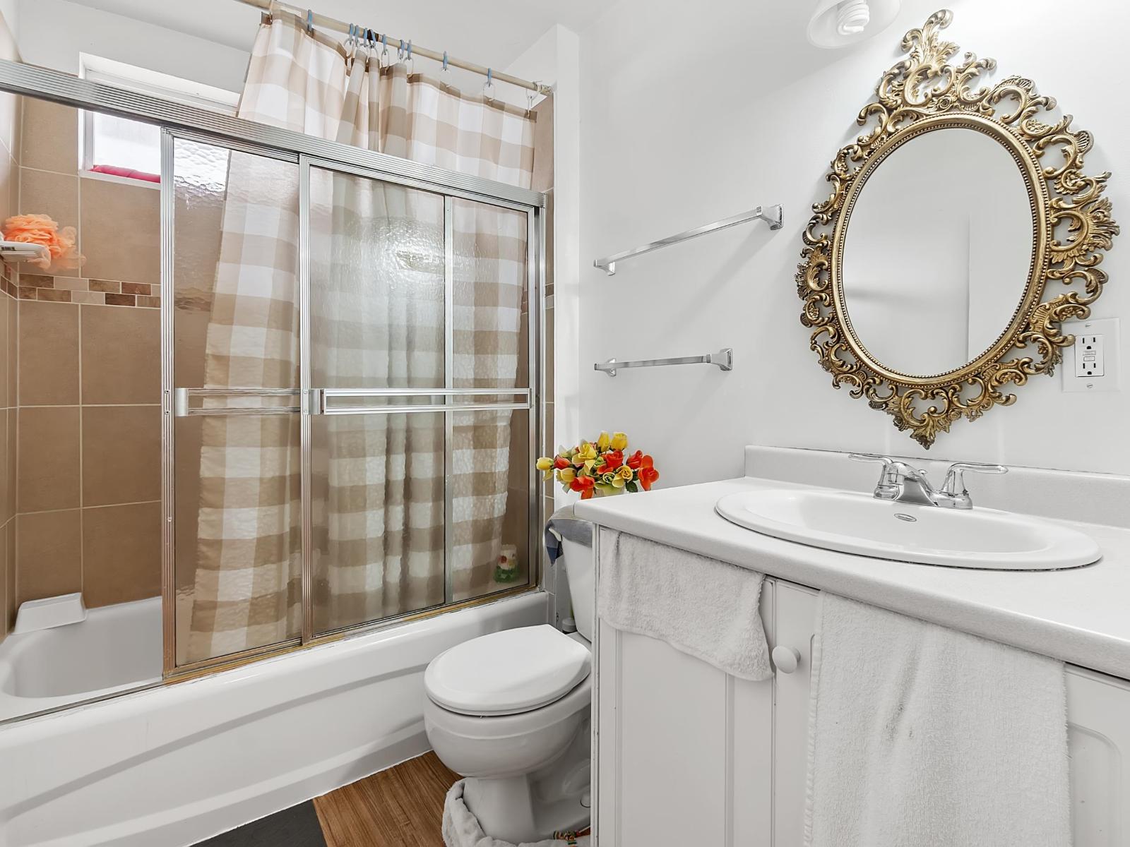 13627 HILTON ROAD, Surrey