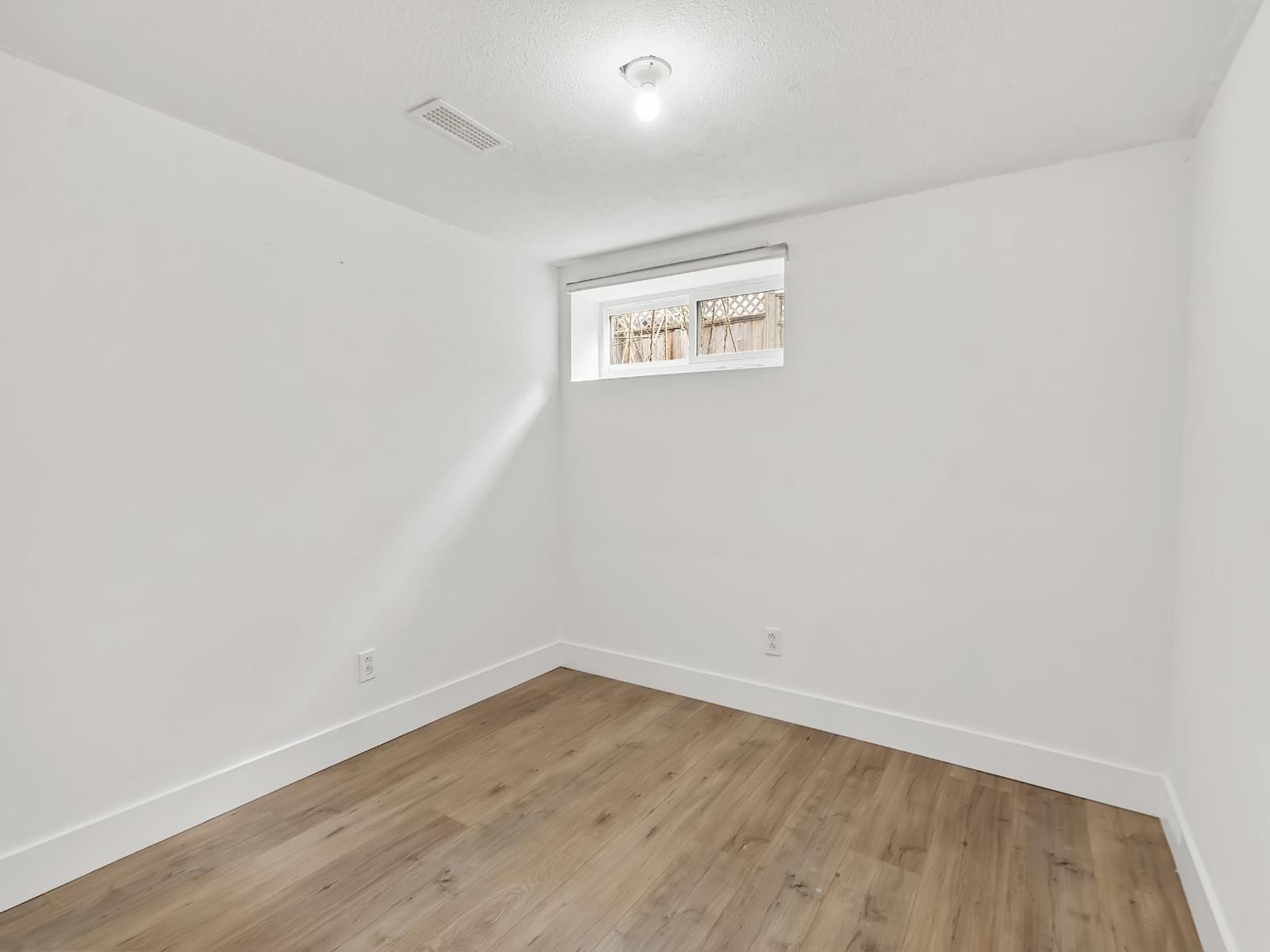 13627 HILTON ROAD, Surrey
