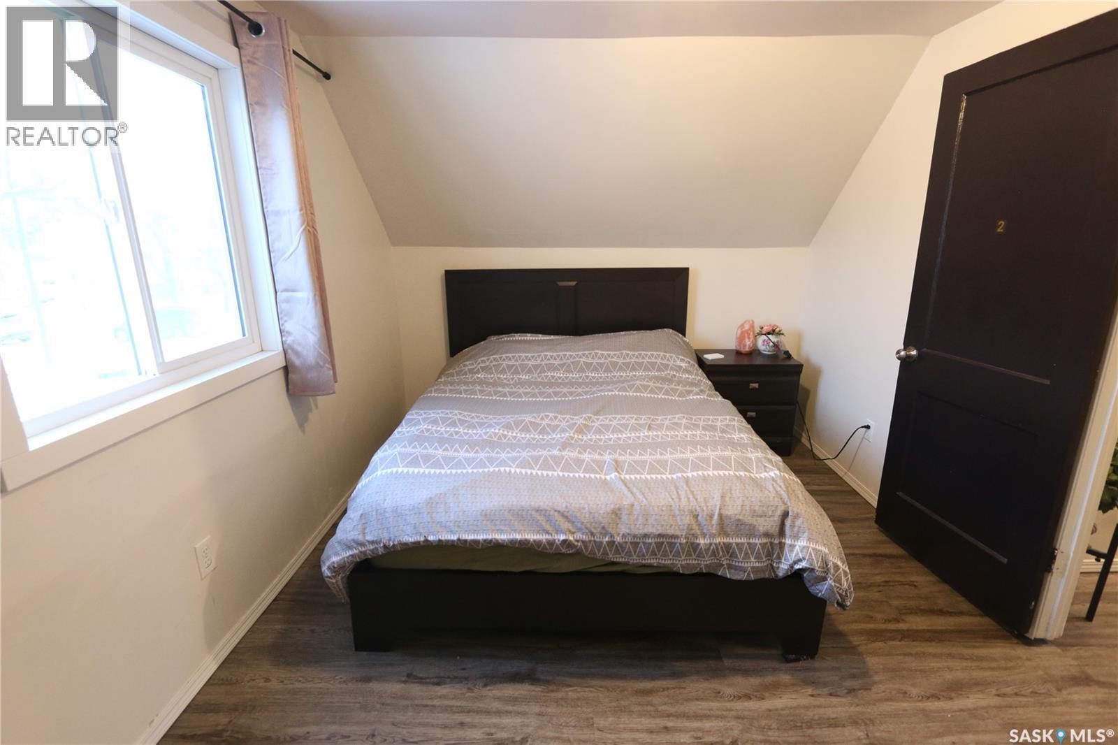 1209 Wascana STREET - 14