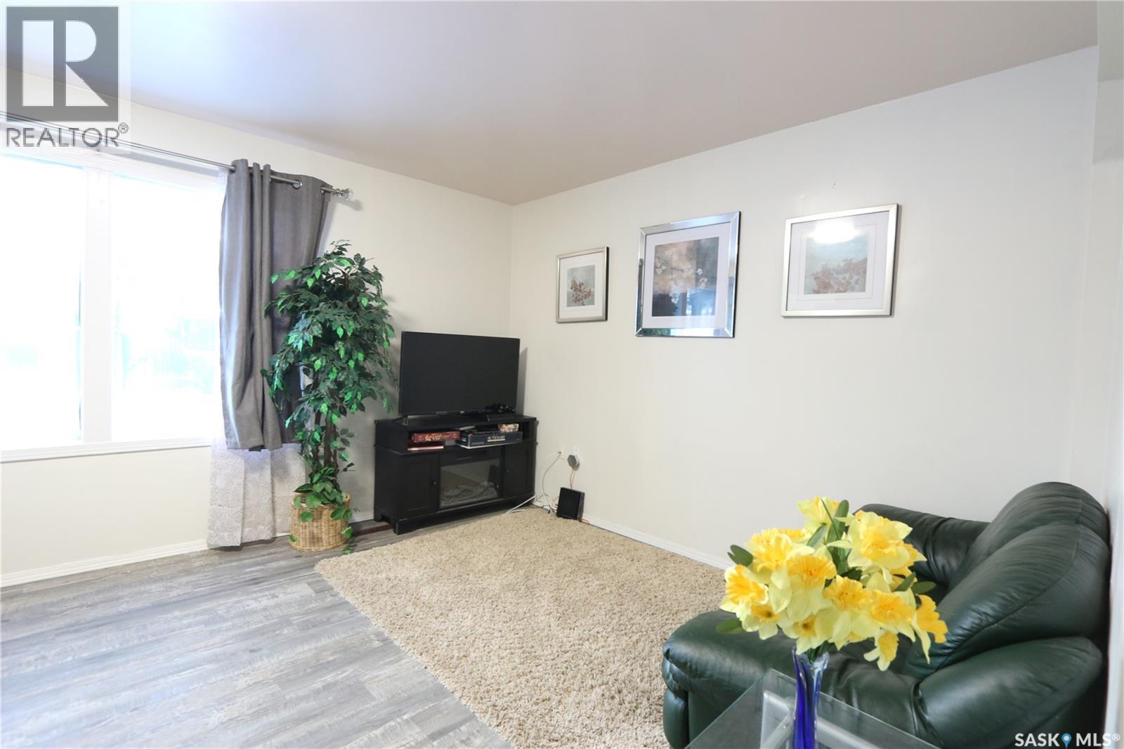 1209 Wascana STREET - 7
