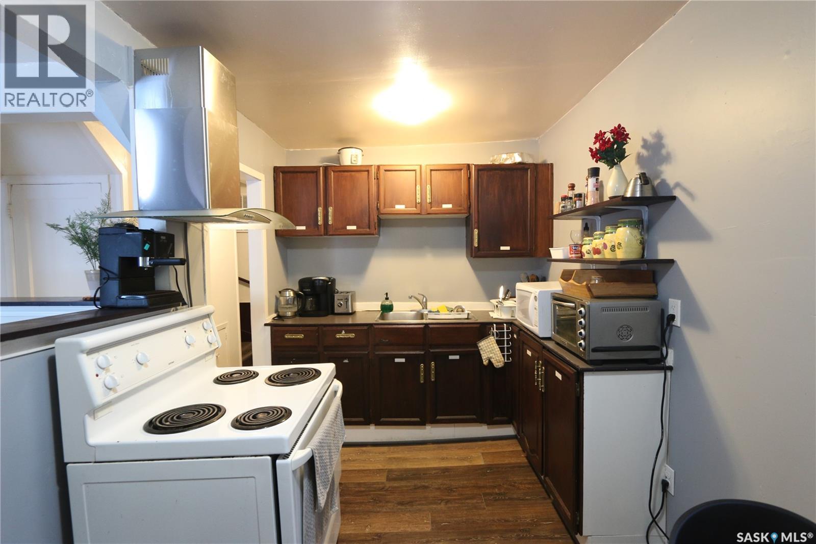 1209 Wascana STREET - 8