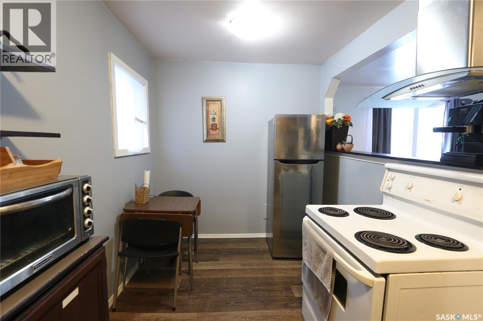 1209 Wascana STREET - 9