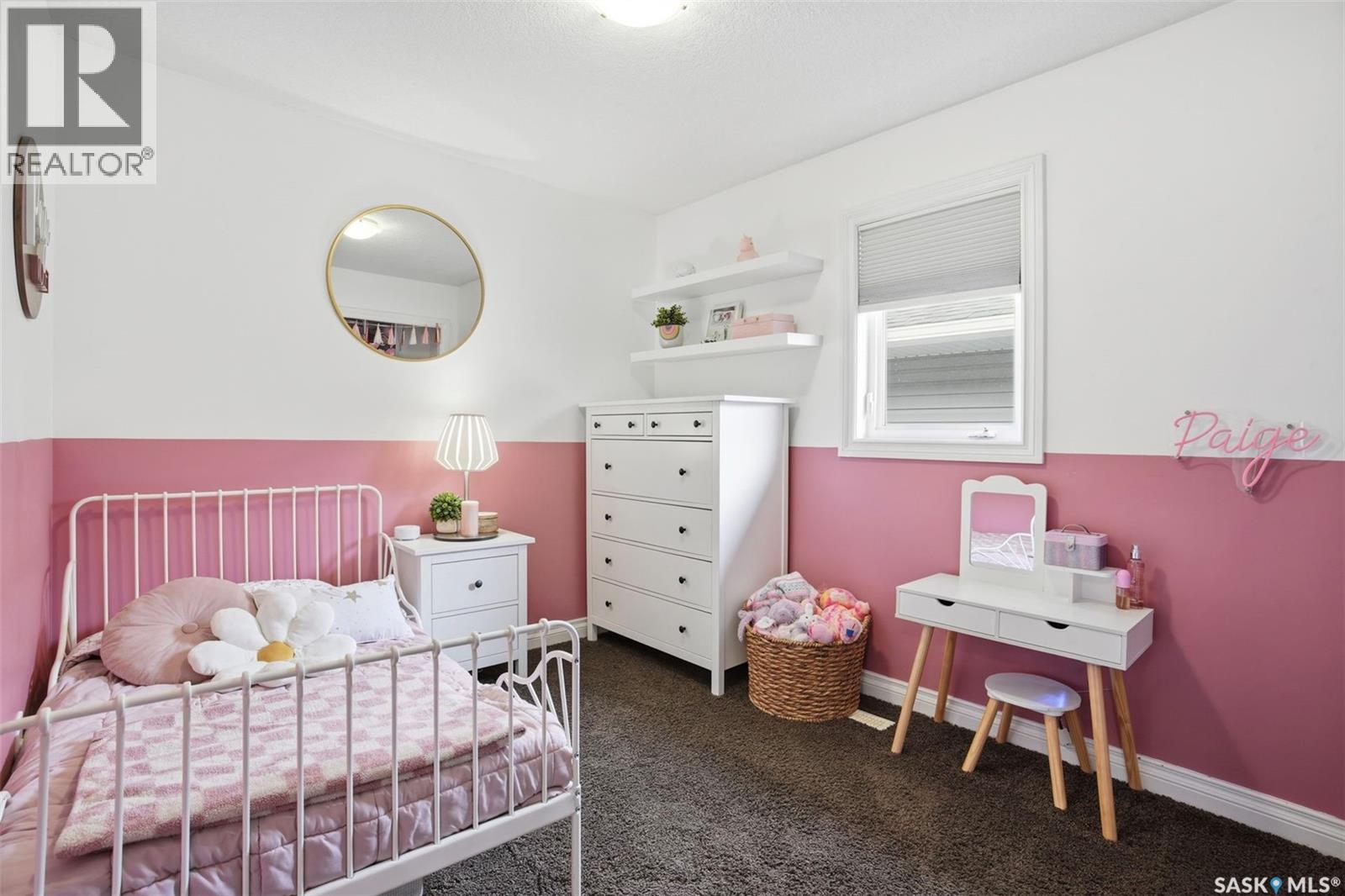 304 Martens AVENUE — photo 10