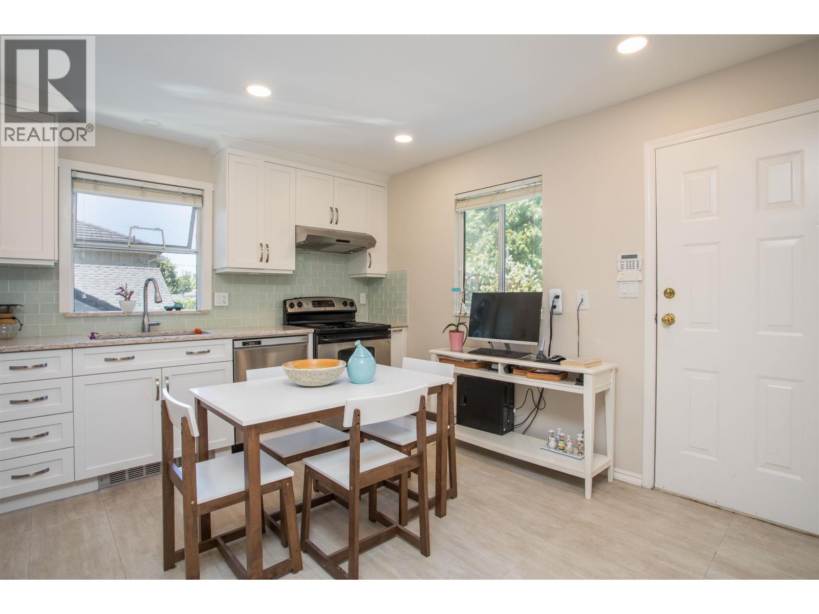 6 Bed, 5 Bath House for Sale in Vancouver – 2945 W 12TH AVENUE, Vancouver - Image 10