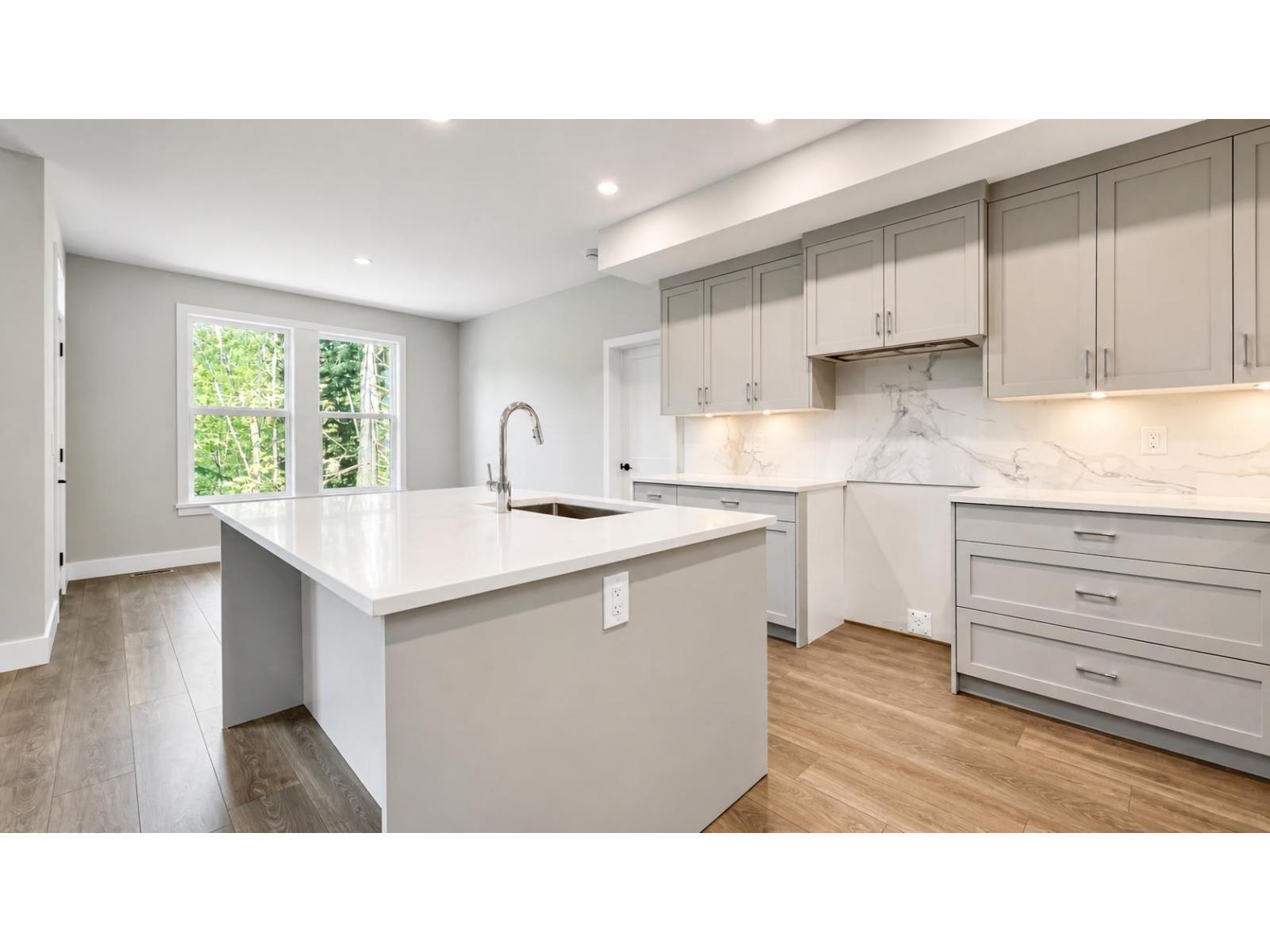 1985 SPARROW HAWK PLACE, Mt Woodside, Agassiz