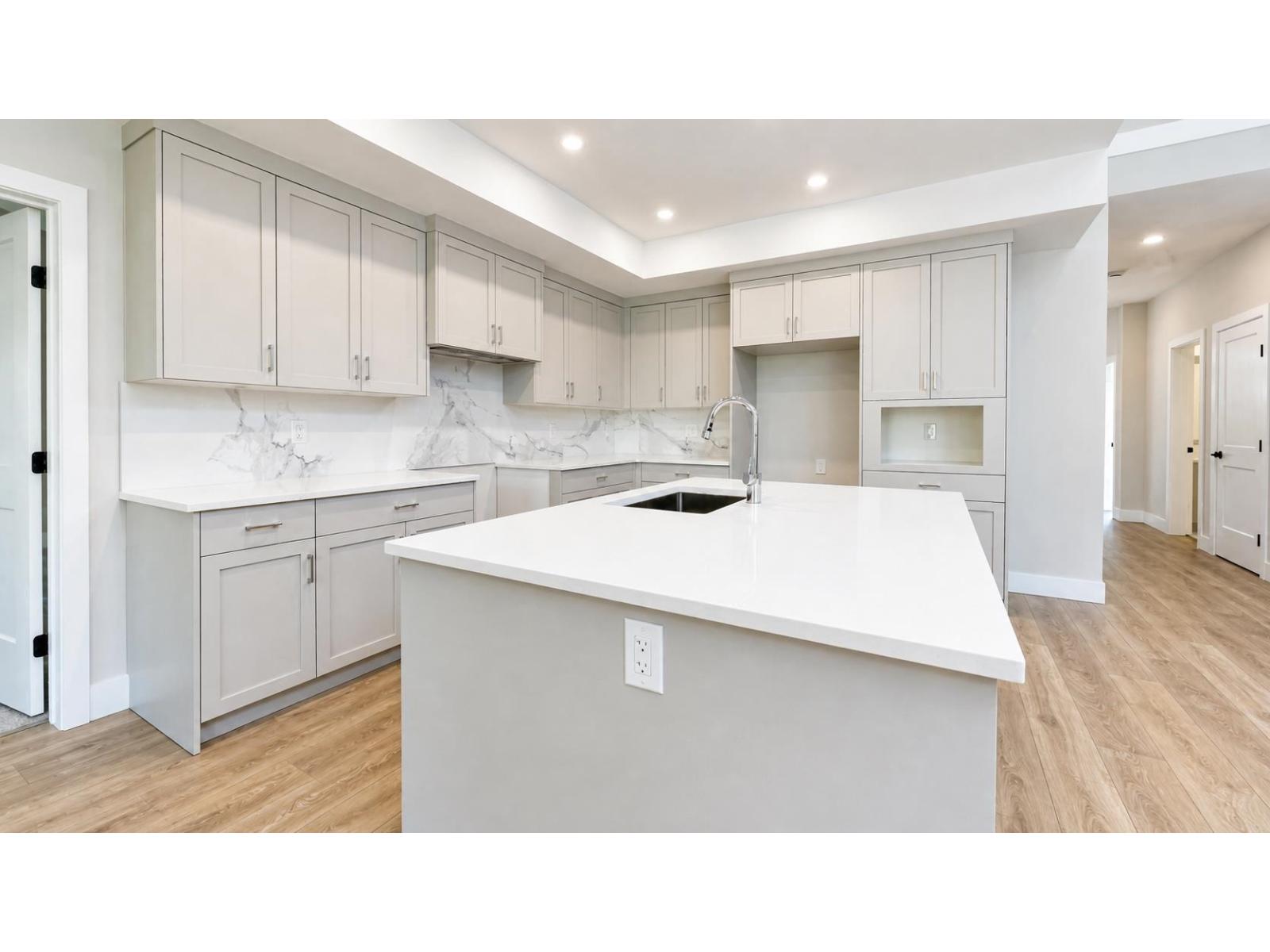1985 SPARROW HAWK PLACE, Mt Woodside, Agassiz
