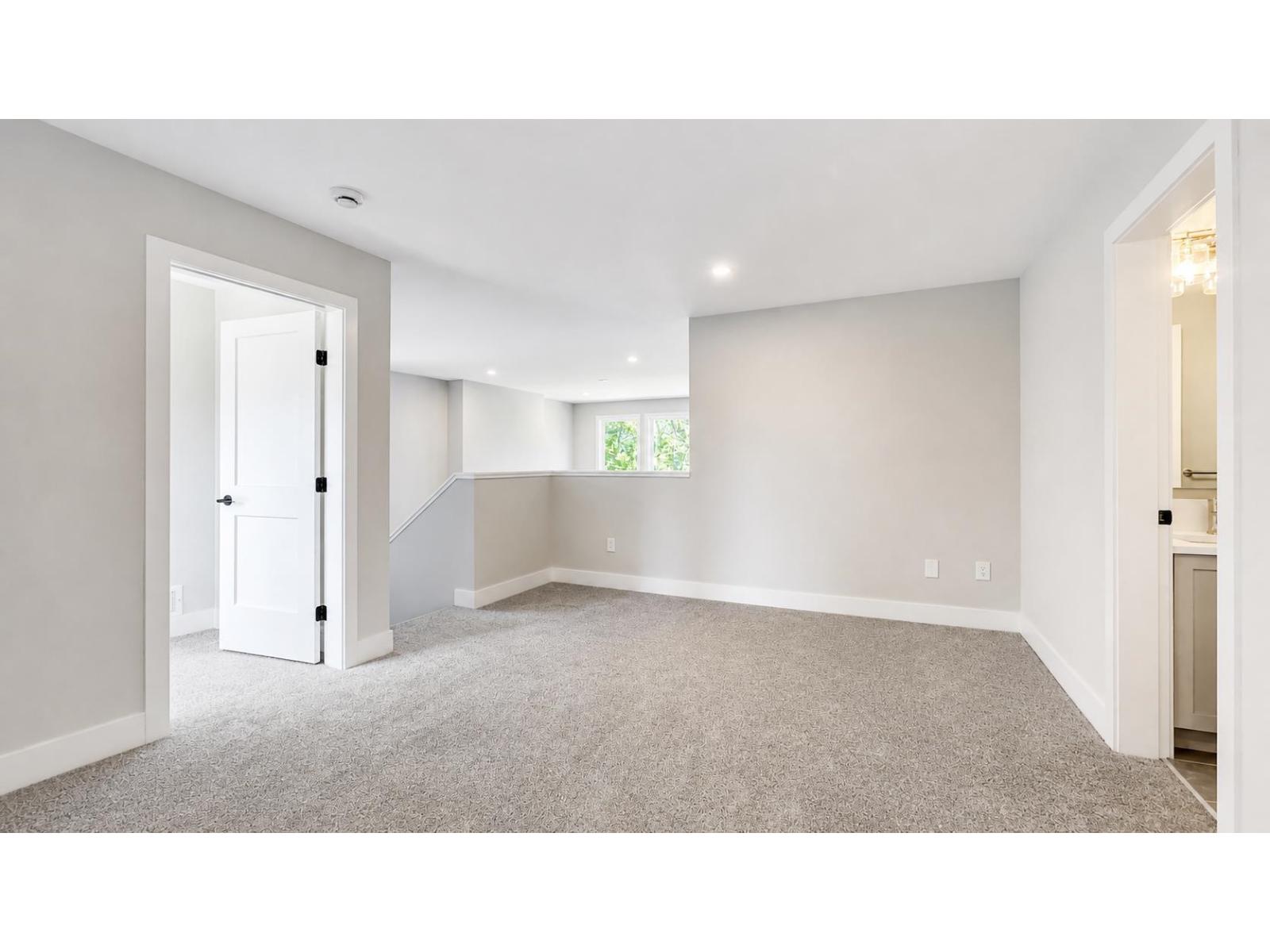 1985 SPARROW HAWK PLACE, Mt Woodside, Agassiz