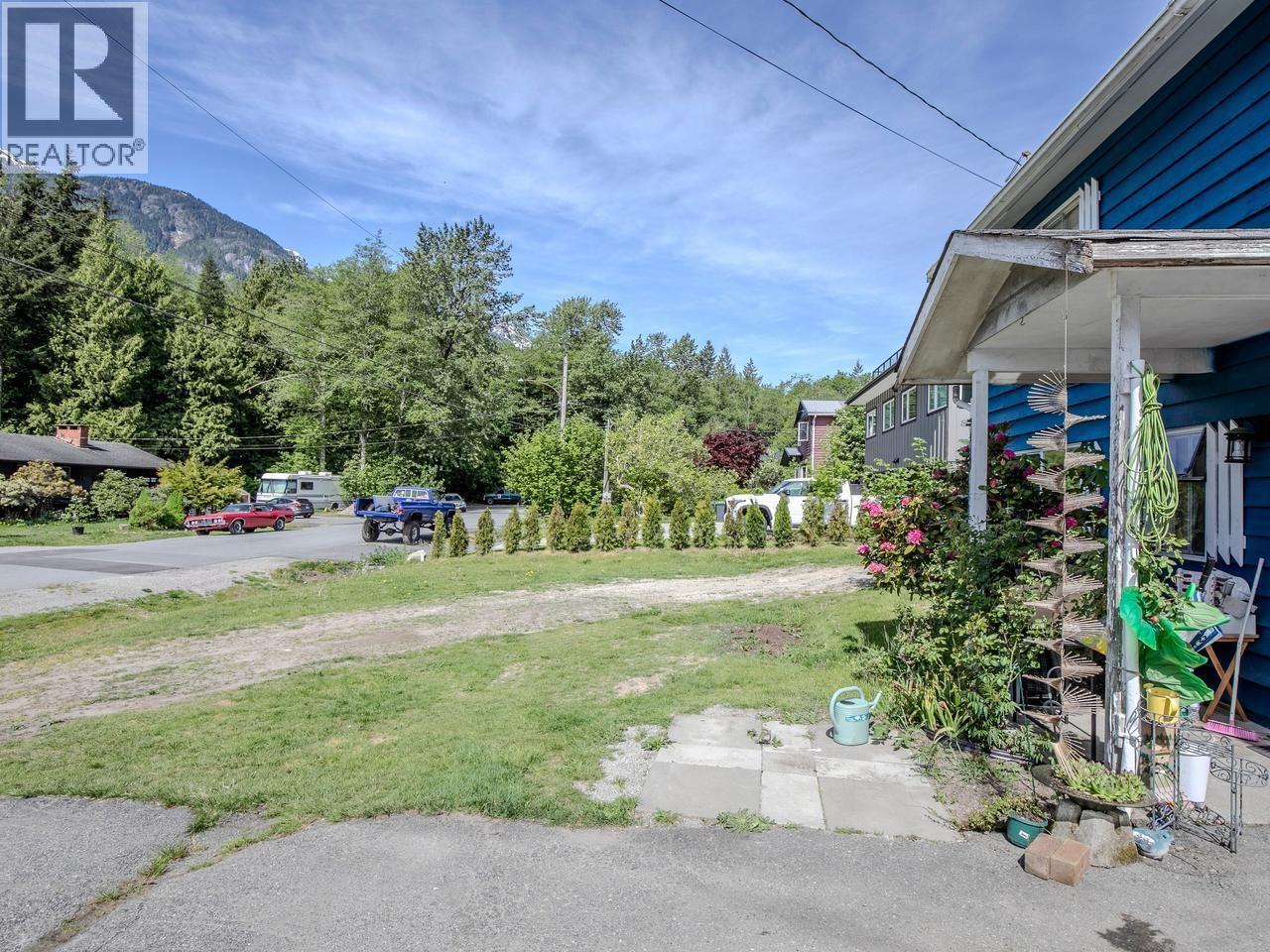 42066 BIRKEN ROAD, Squamish