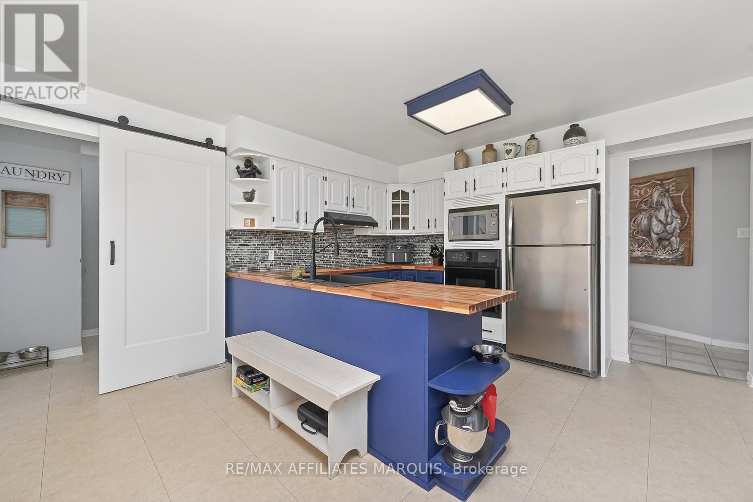 8 TUDOR CIRCLE - 13