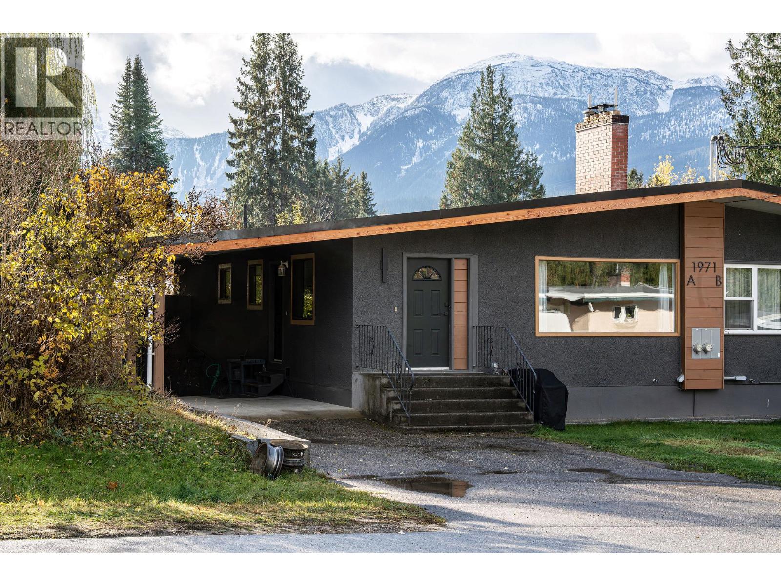 #A 1971 Fairway Road - Image 2