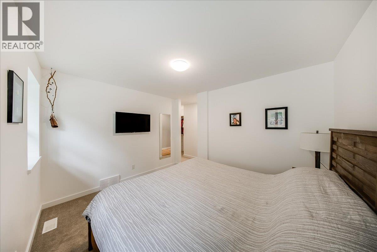 934 REDSTONE Drive - 25