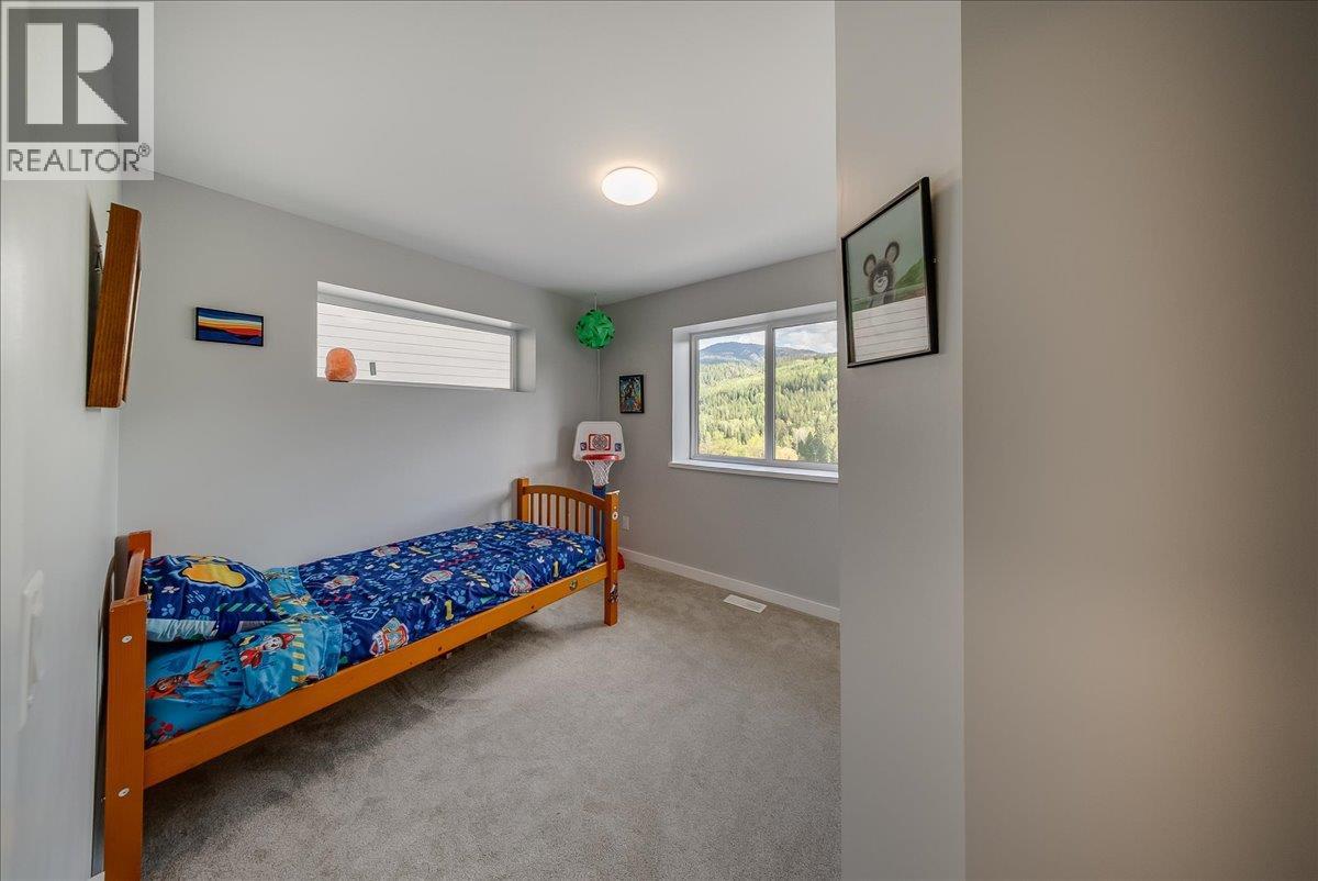 934 REDSTONE Drive - 32