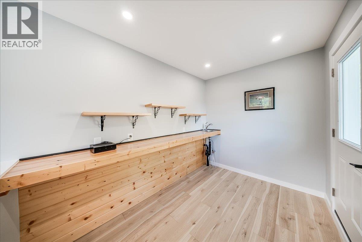 934 REDSTONE Drive - 36