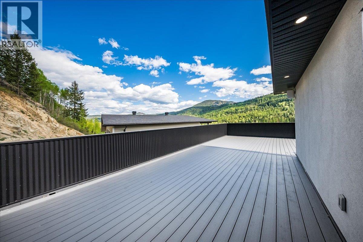 934 REDSTONE Drive - 37