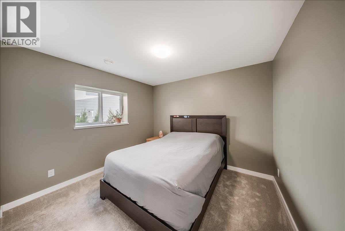 934 REDSTONE Drive - 48