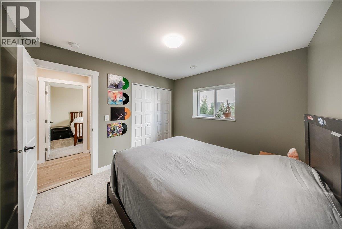 934 REDSTONE Drive - 49
