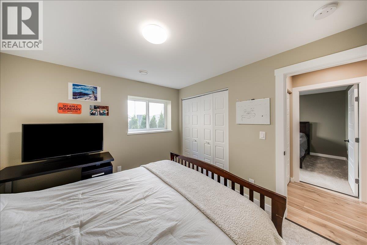 934 REDSTONE Drive - 51