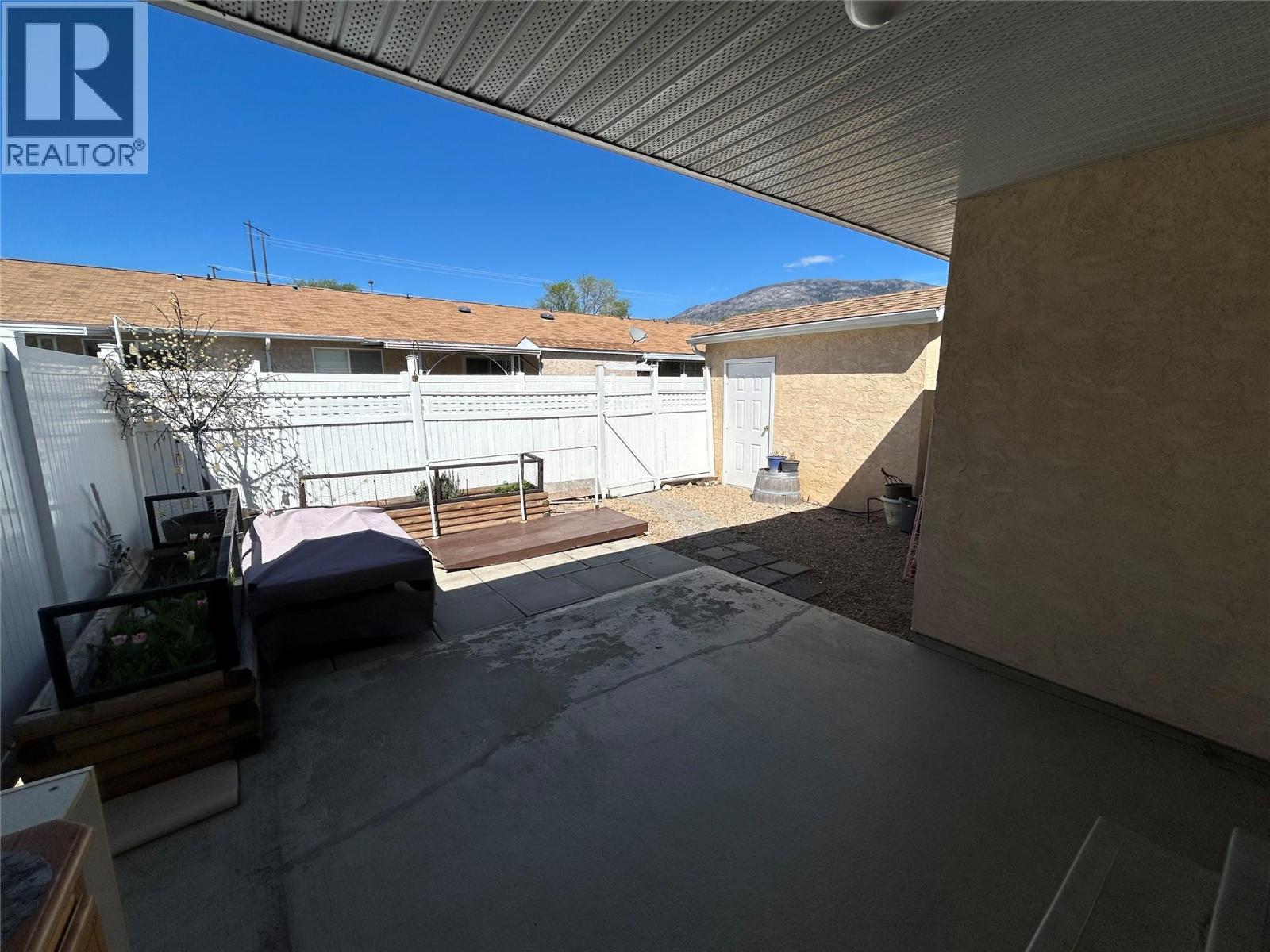 #9 145 Redwing Place - 28