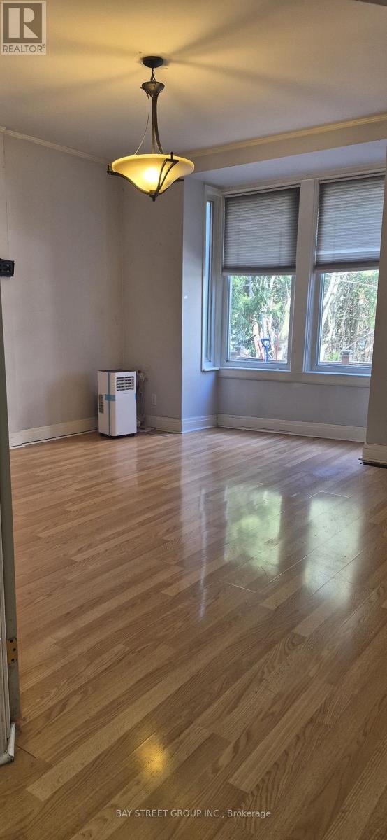 6 FERNDALE AVENUE - 12