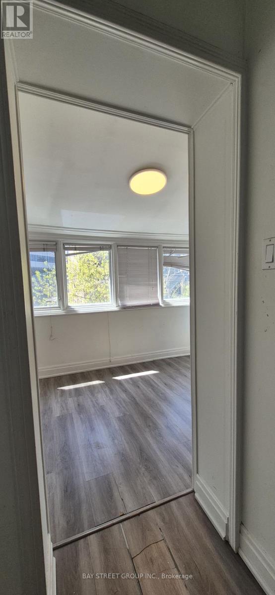 6 FERNDALE AVENUE - 14