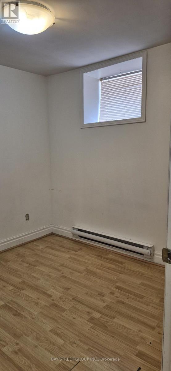6 FERNDALE AVENUE - 22