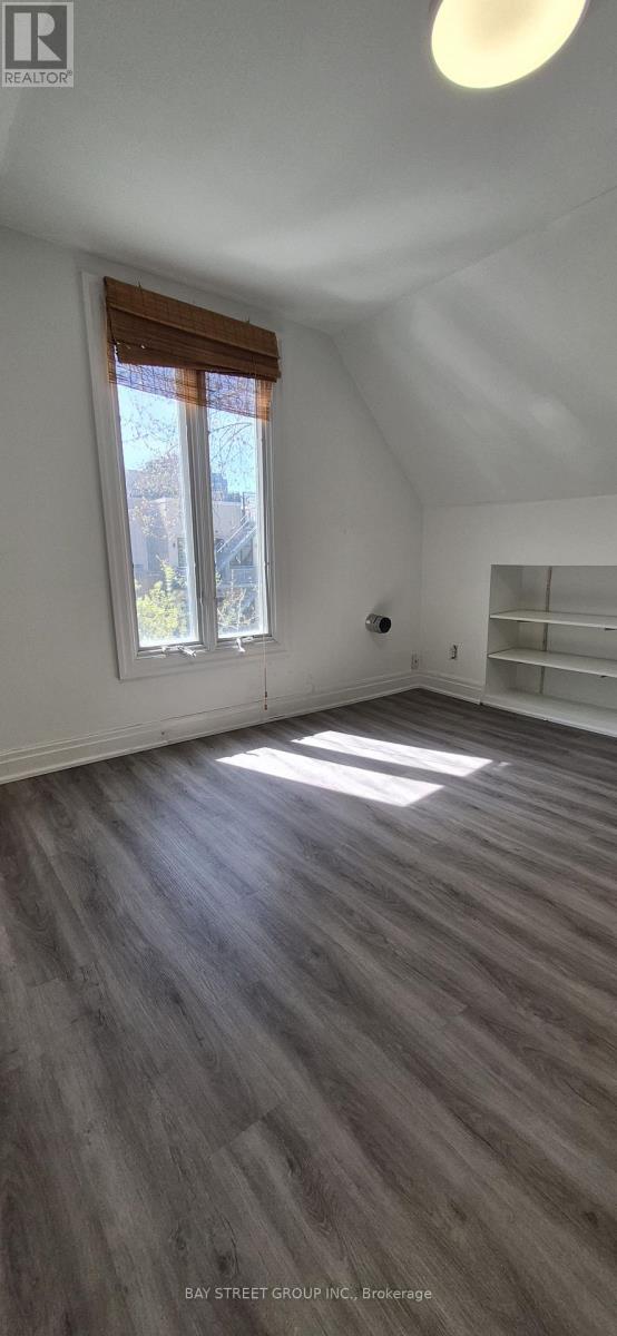 6 FERNDALE AVENUE - 5