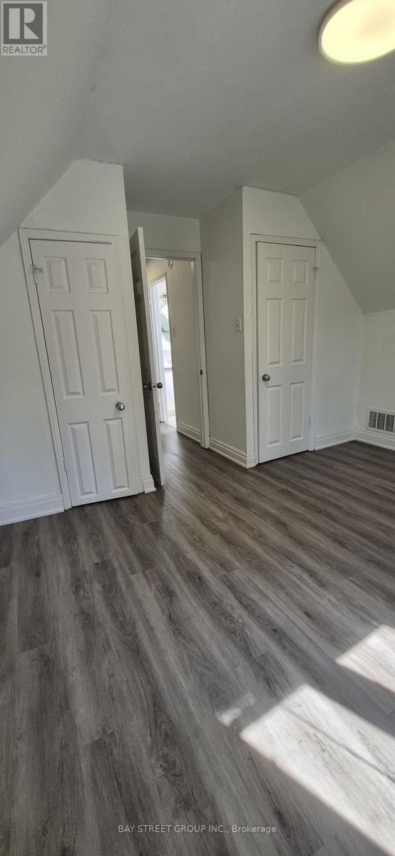 6 FERNDALE AVENUE - 6