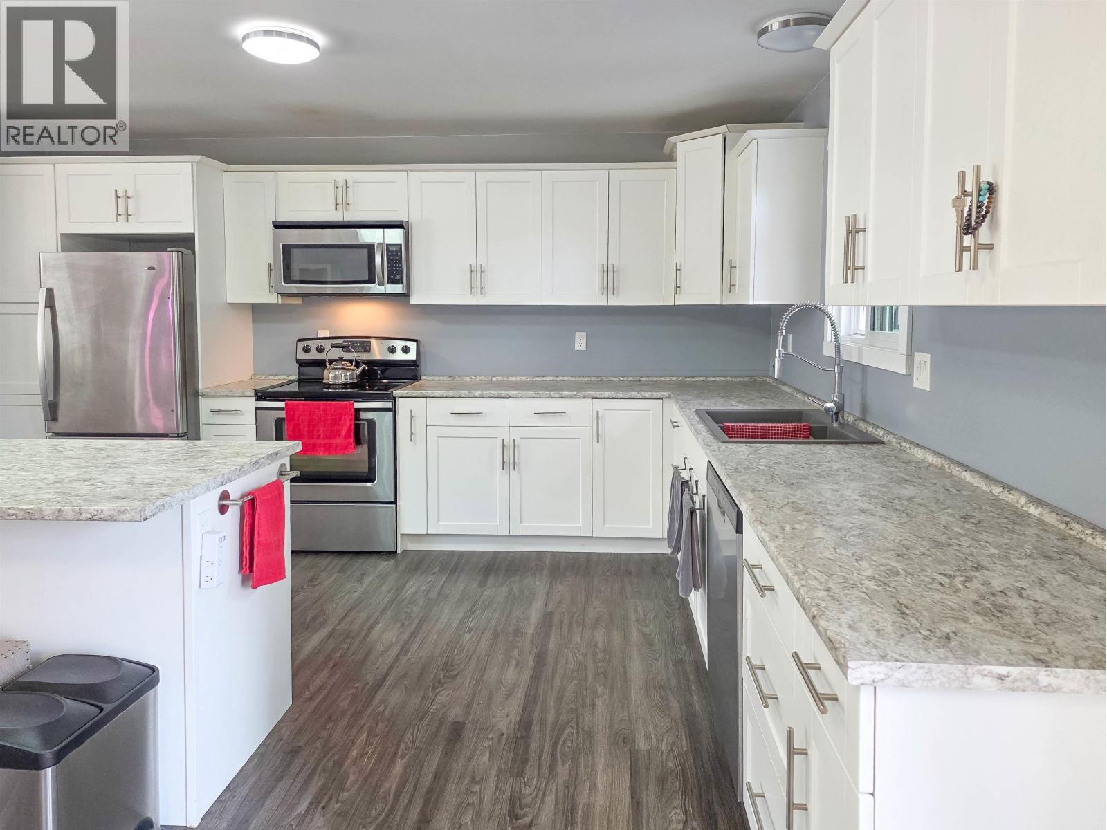 2325 OMINECA PLACE - 8