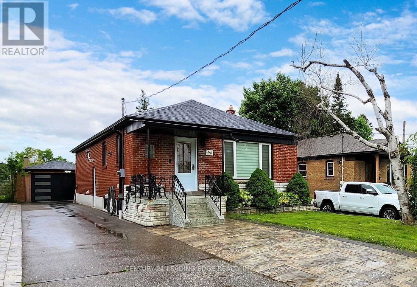 Listing photo of 138 BUDEA CRESCENT