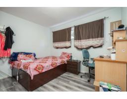 13760 Bentley Road, Surrey, BC V3R5C3 Photo 15