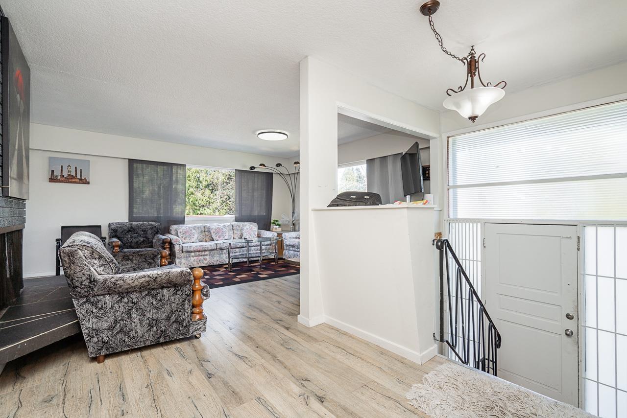 5 Bed, 2 Bath House for Sale in Surrey – 13782 HARPER ROAD, Surrey - Image 4