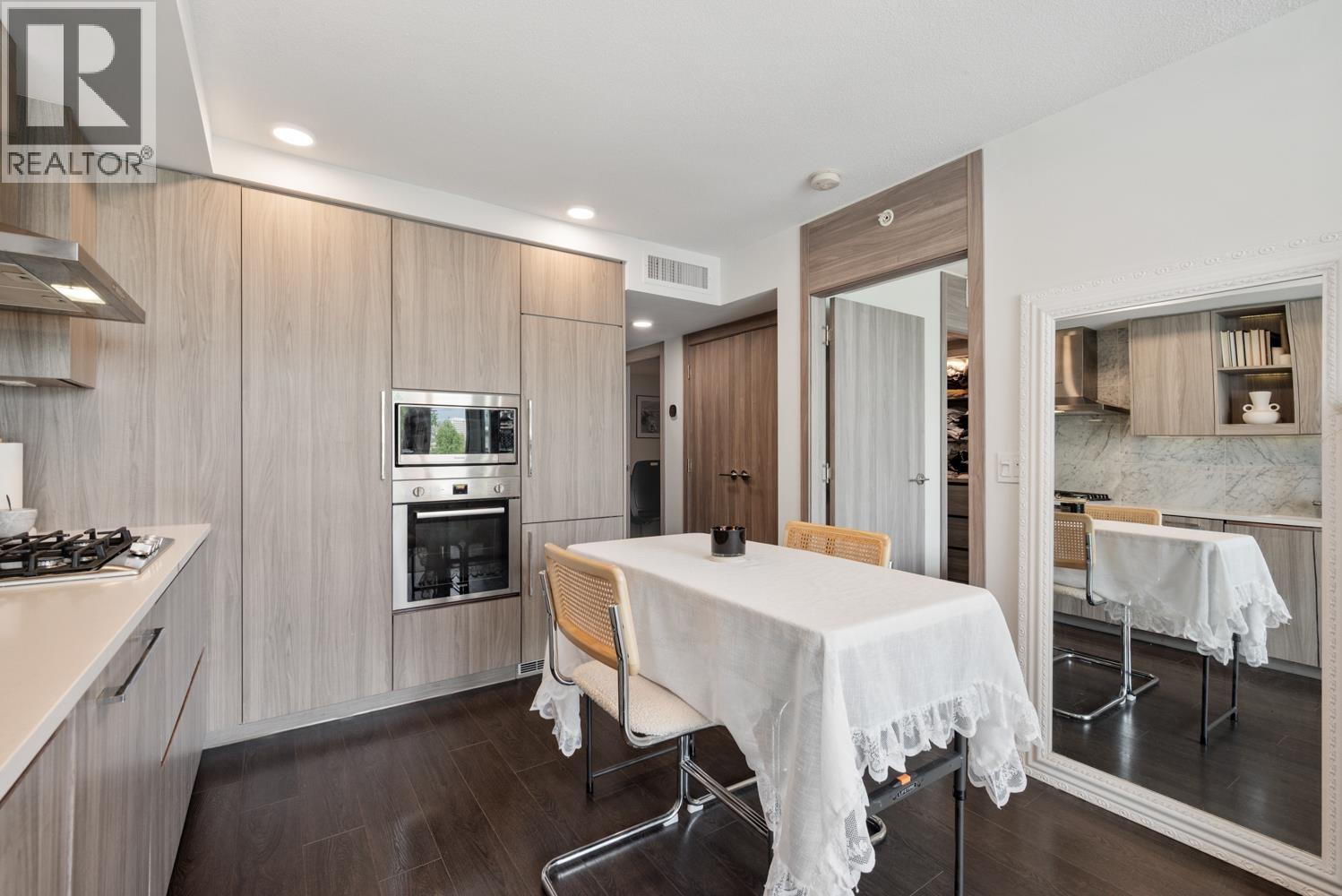 1 Bed, 1 Bath Apartment for Sale in Richmond – 911 8800 HAZELBRIDGE WAY, Richmond – MLS# R3119426 - Image 6