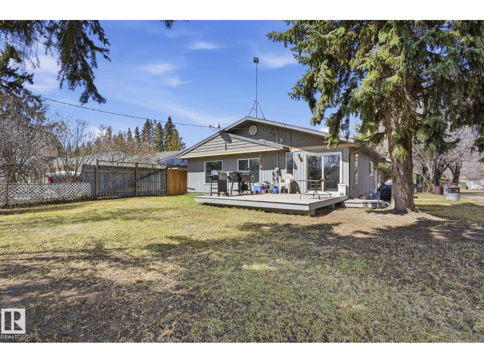 #36 55000 LAMOUREUX DR, Rural Sturgeon County