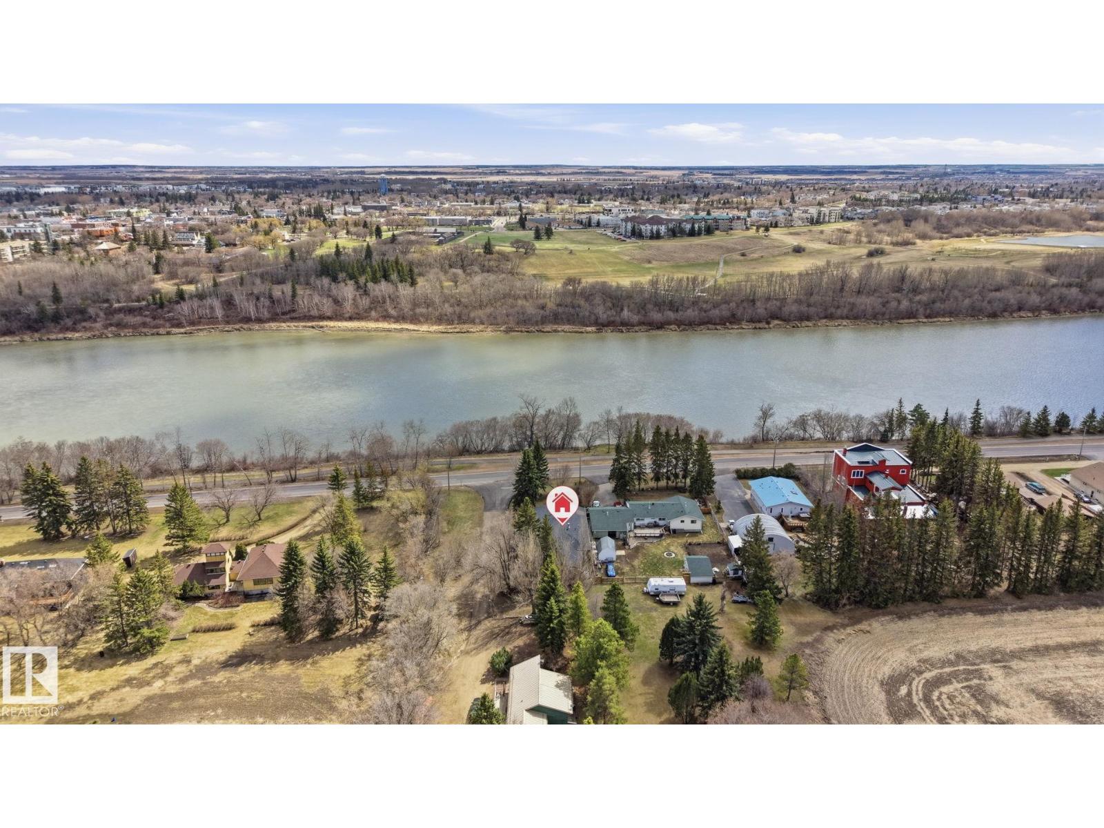 #36 55000 LAMOUREUX DR, Rural Sturgeon County