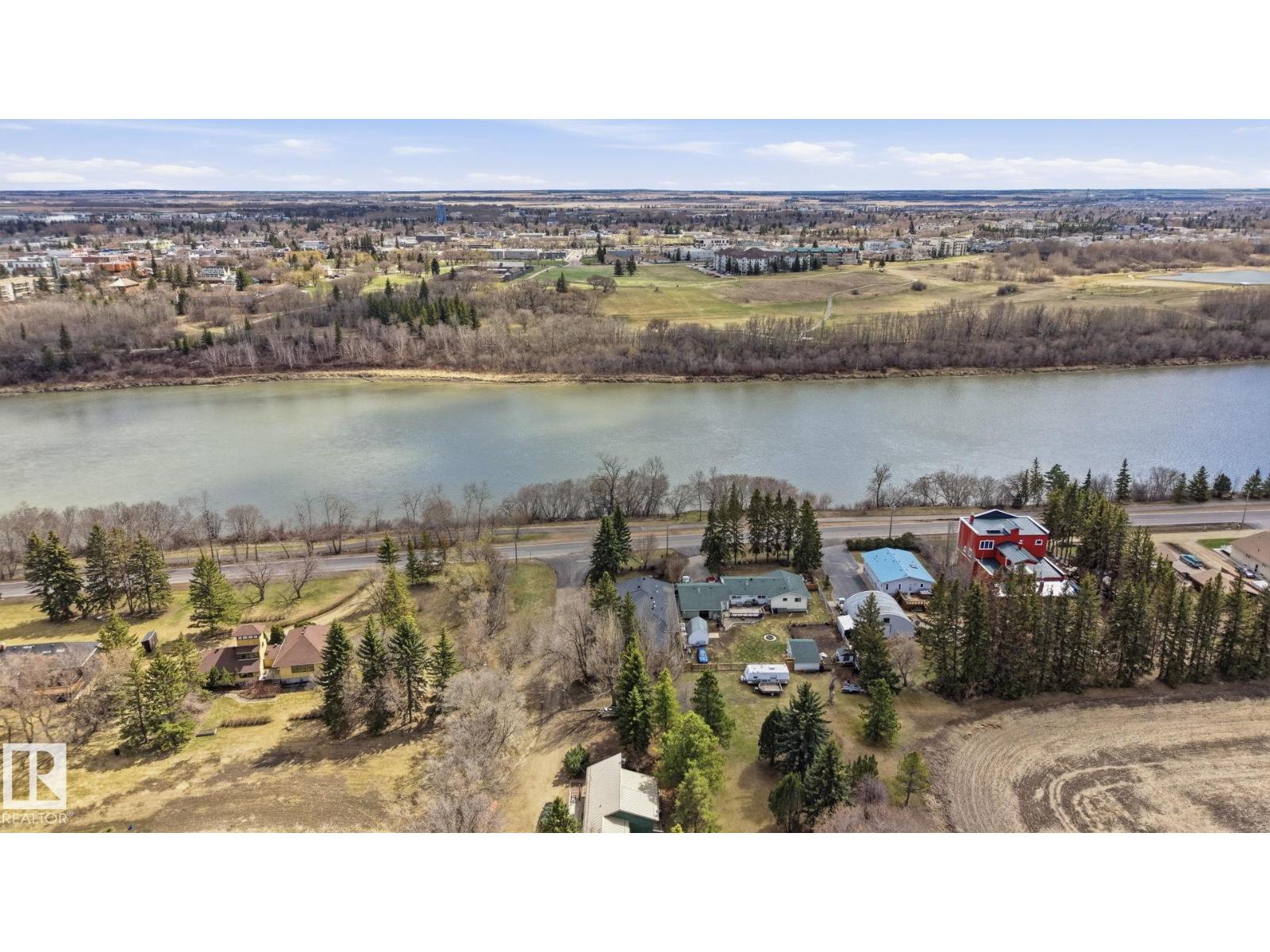 #36 55000 LAMOUREUX DR, Rural Sturgeon County