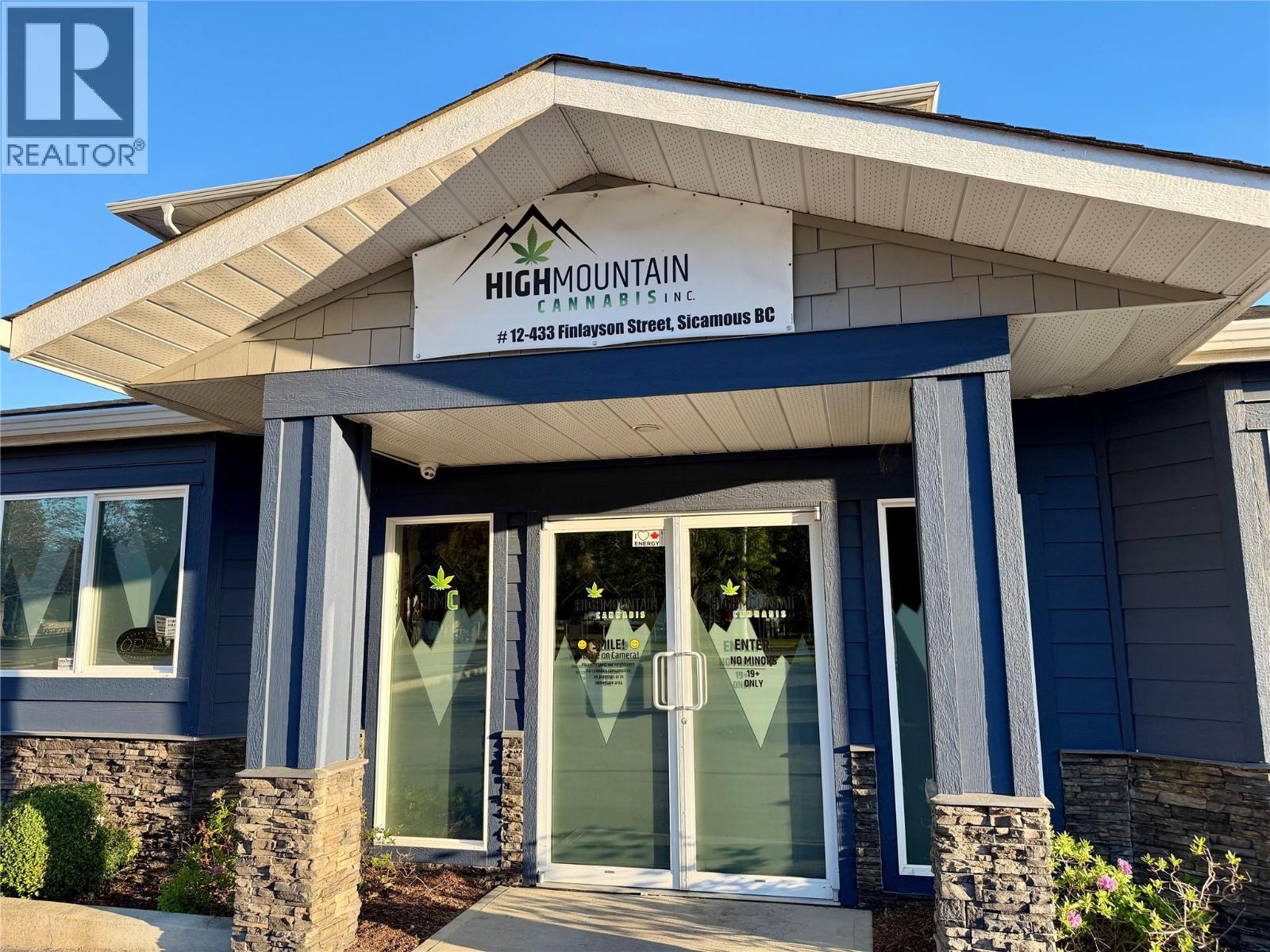 12 433 Finlayson Street, Sicamous