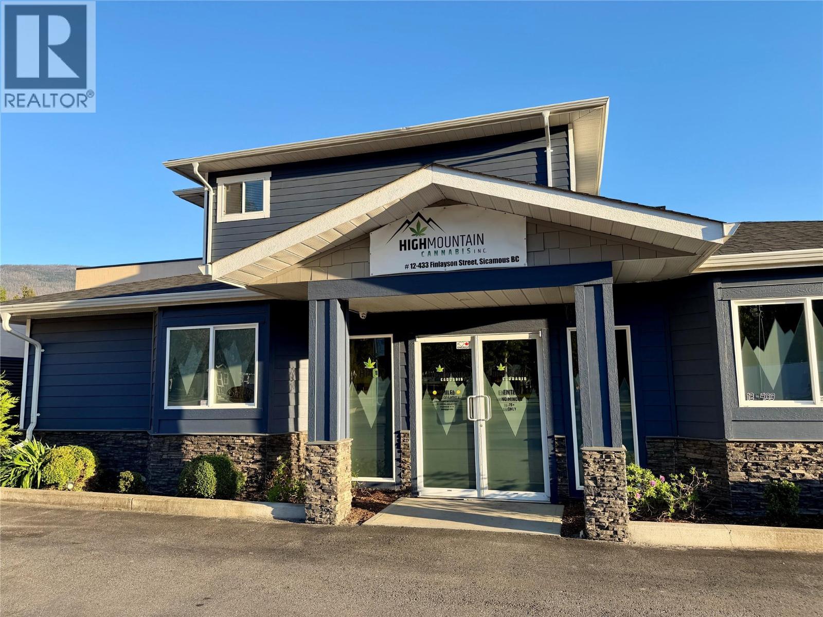 12 433 Finlayson Street, Sicamous