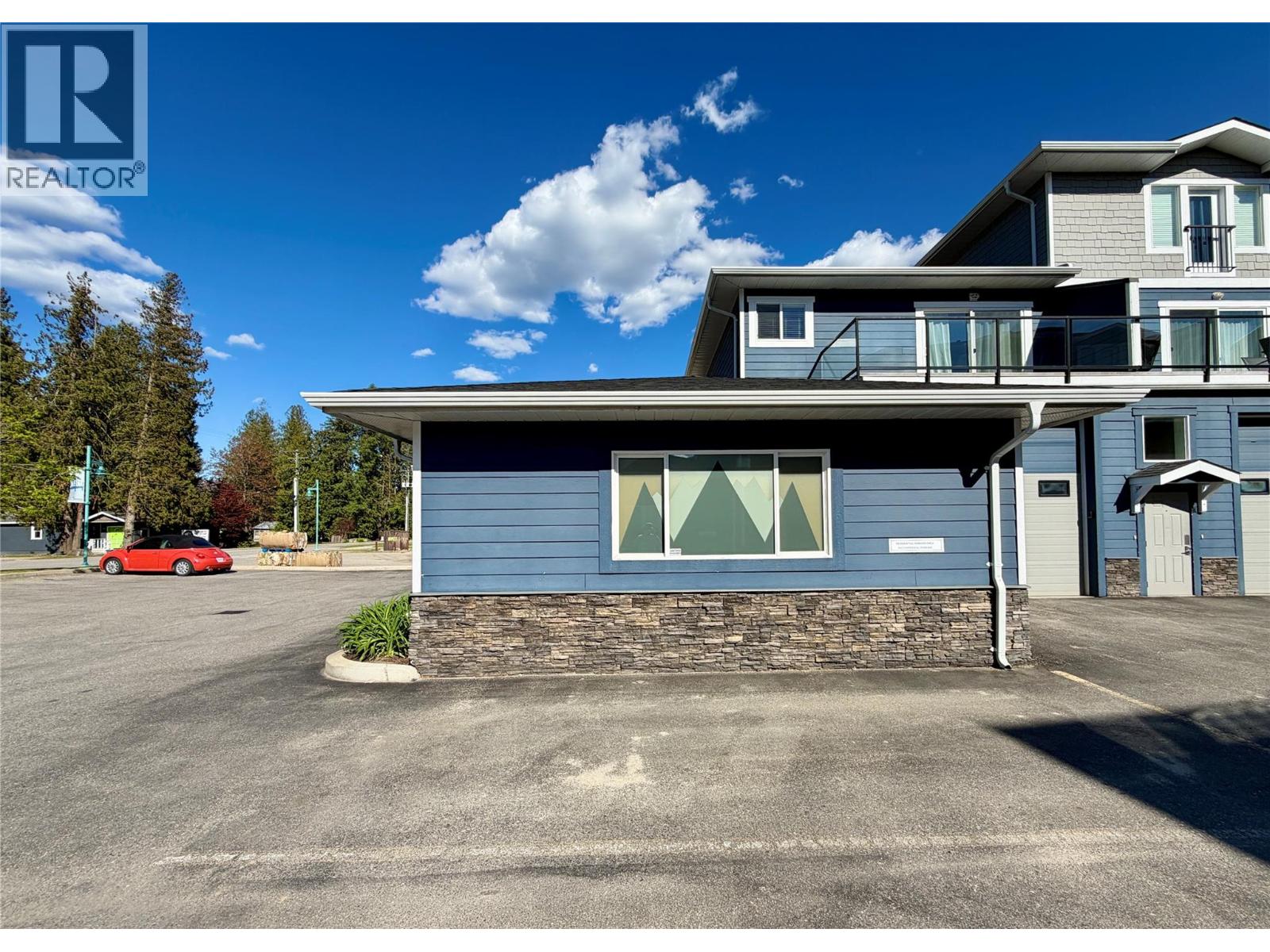 12 433 Finlayson Street, Sicamous