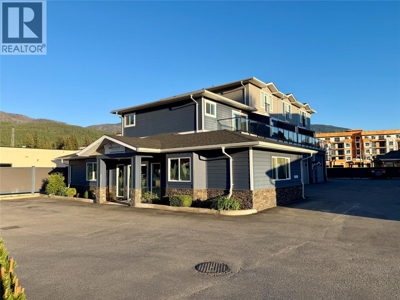 12 433 Finlayson Street, Sicamous
