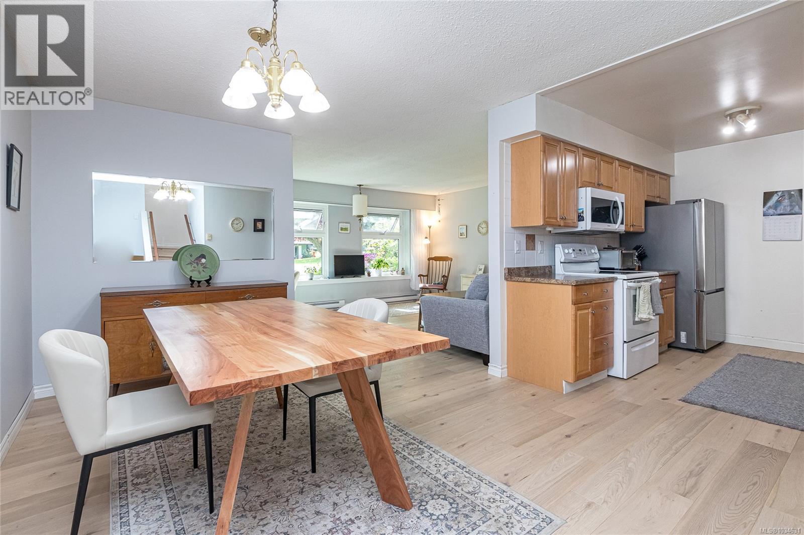 #28 278 Island Hwy - 10