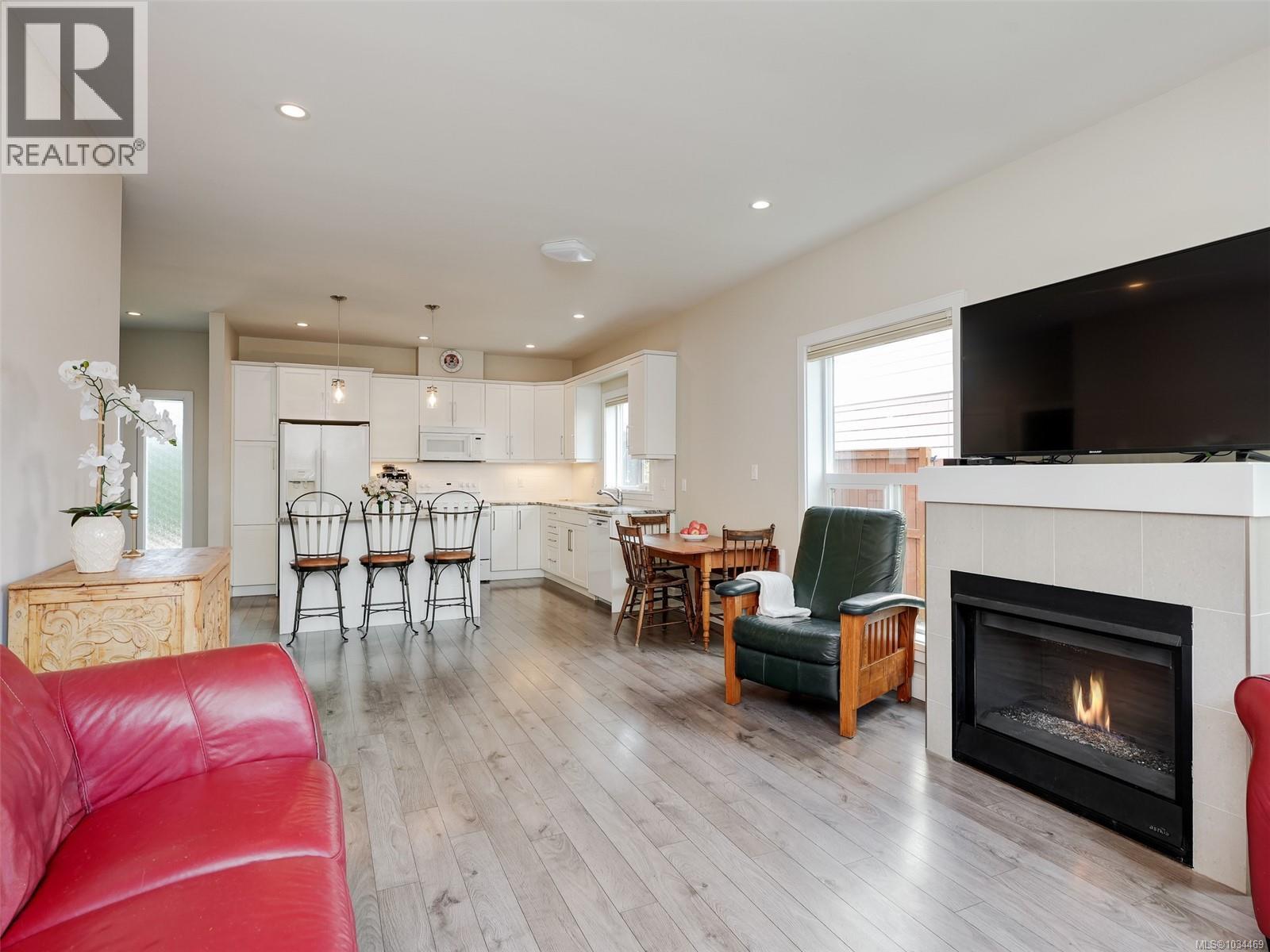 #21 1515 Keating Cross Rd - 3