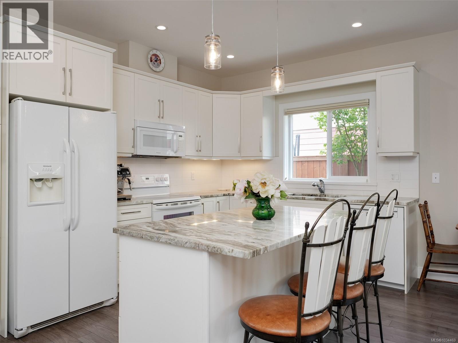 #21 1515 Keating Cross Rd - 5
