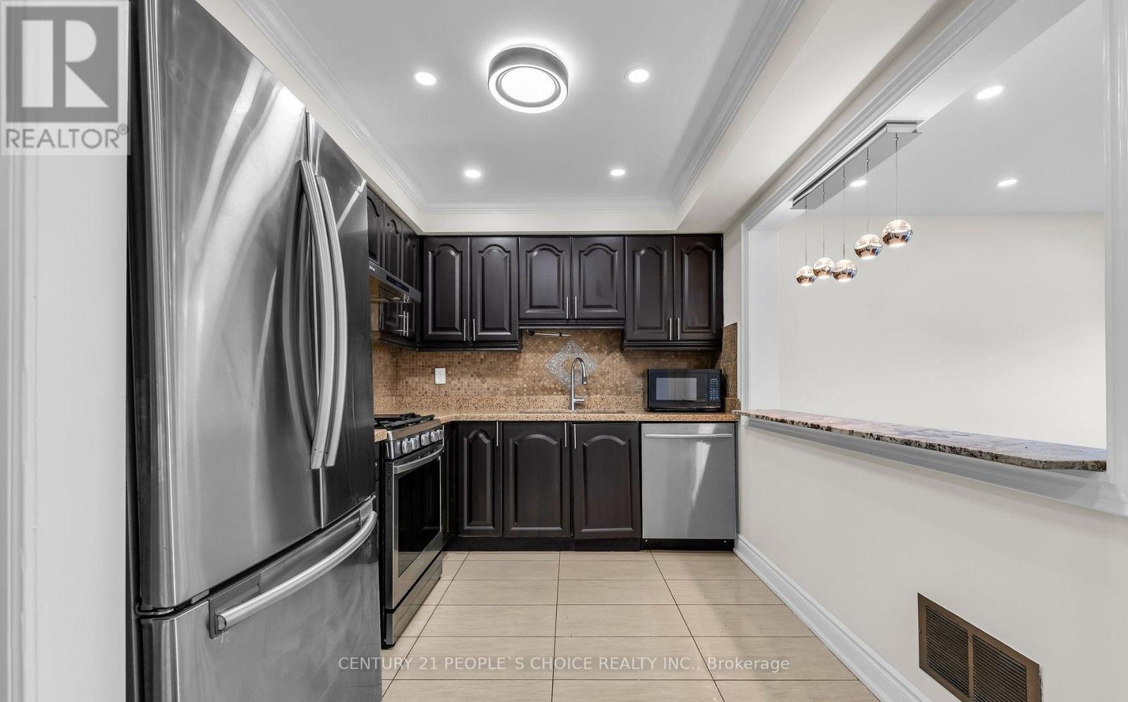 46 STUDEBAKER TRAIL - 13