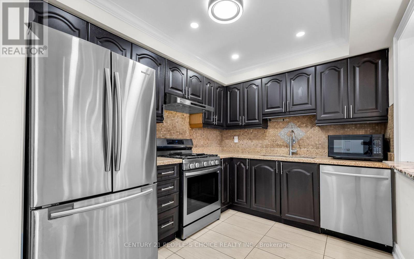 46 STUDEBAKER TRAIL - 14