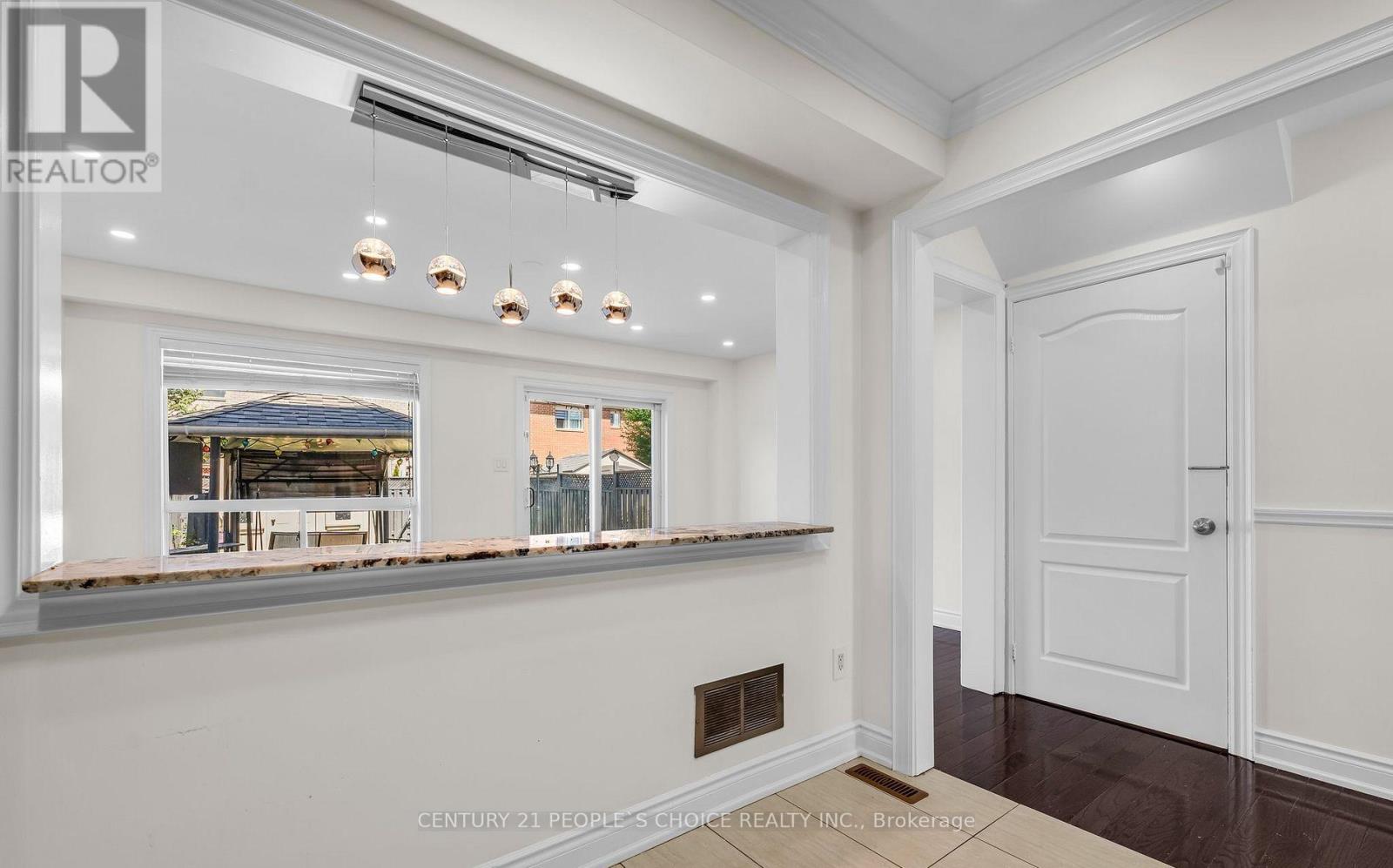 46 STUDEBAKER TRAIL - 15