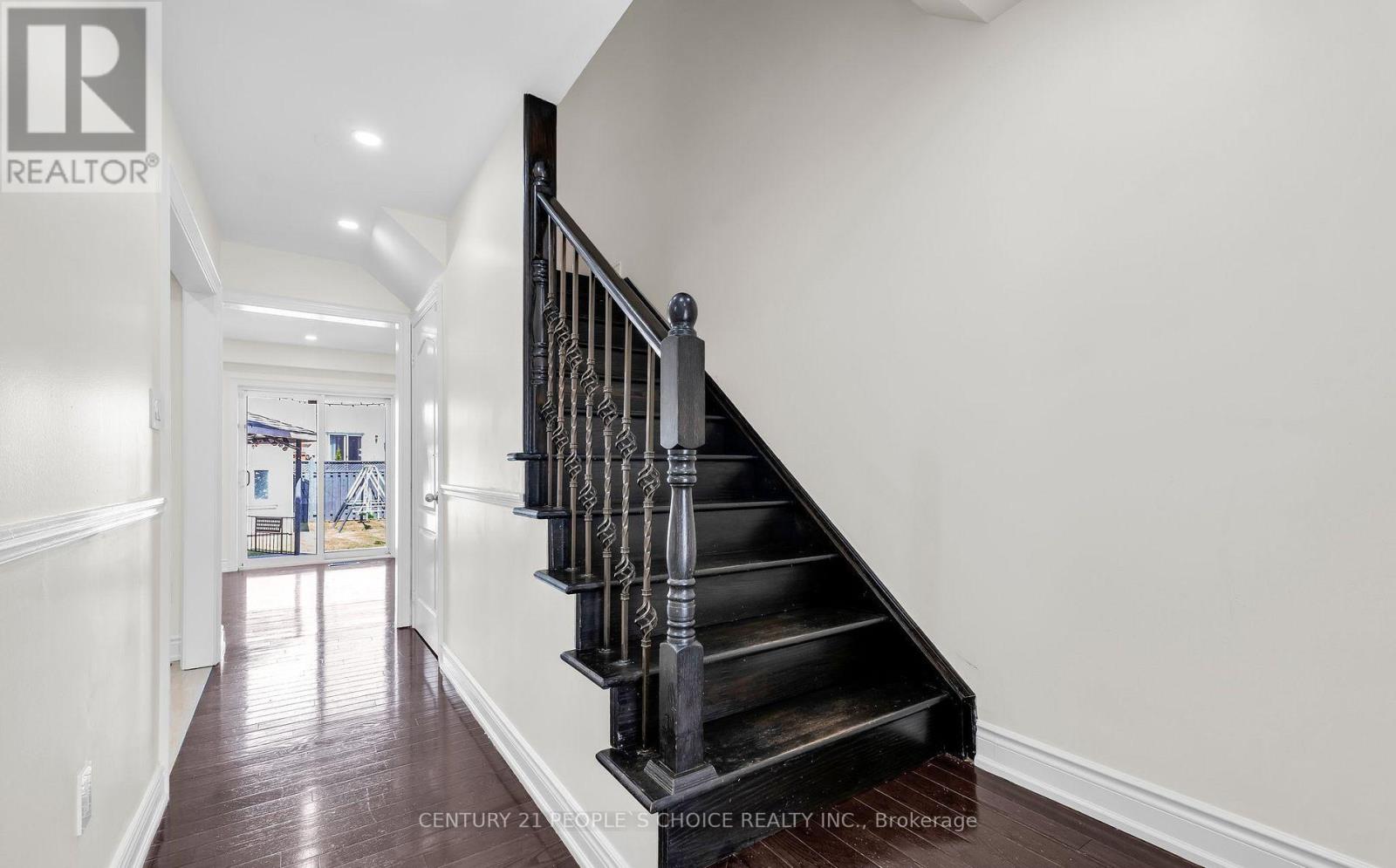 46 STUDEBAKER TRAIL - 17