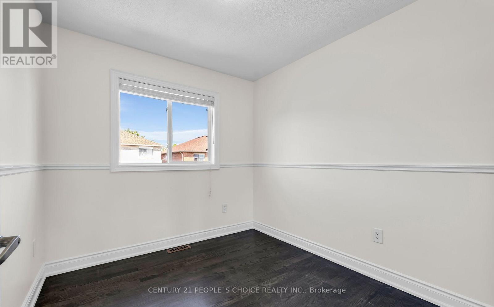46 STUDEBAKER TRAIL - 26