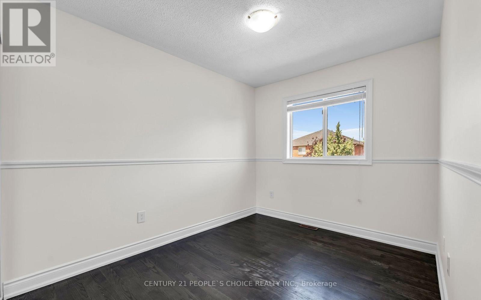 46 STUDEBAKER TRAIL - 28