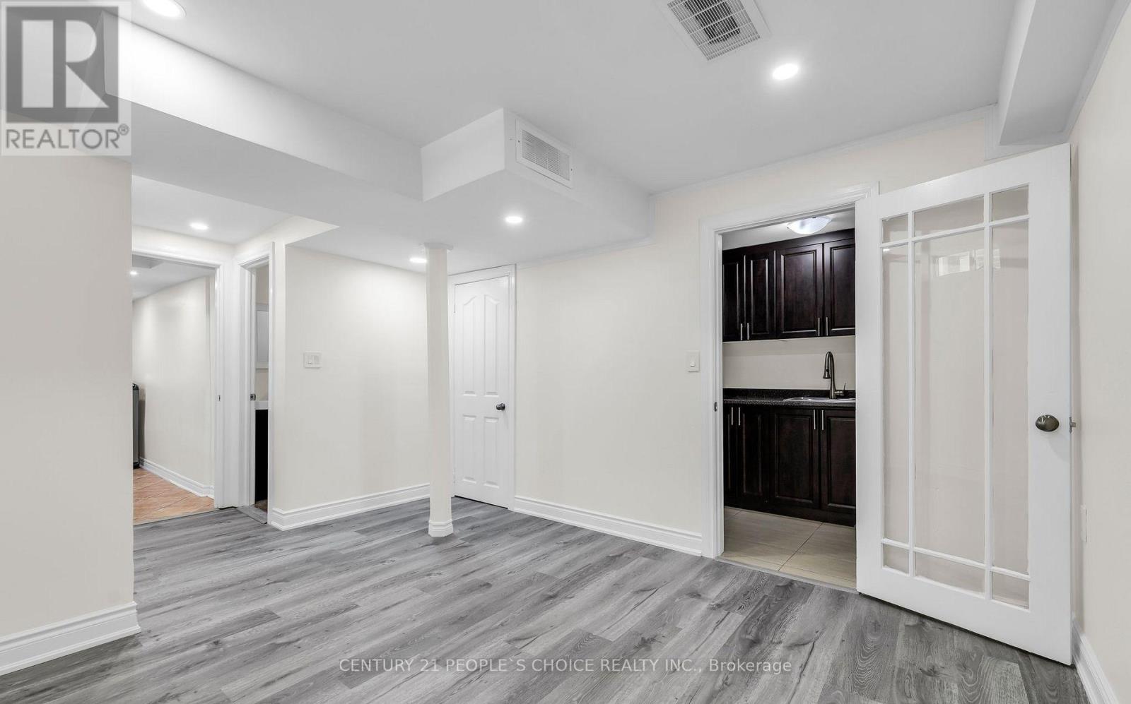 46 STUDEBAKER TRAIL - 37