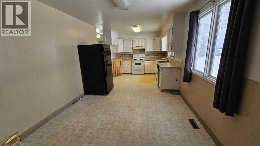38505 Range Road 92 - 11